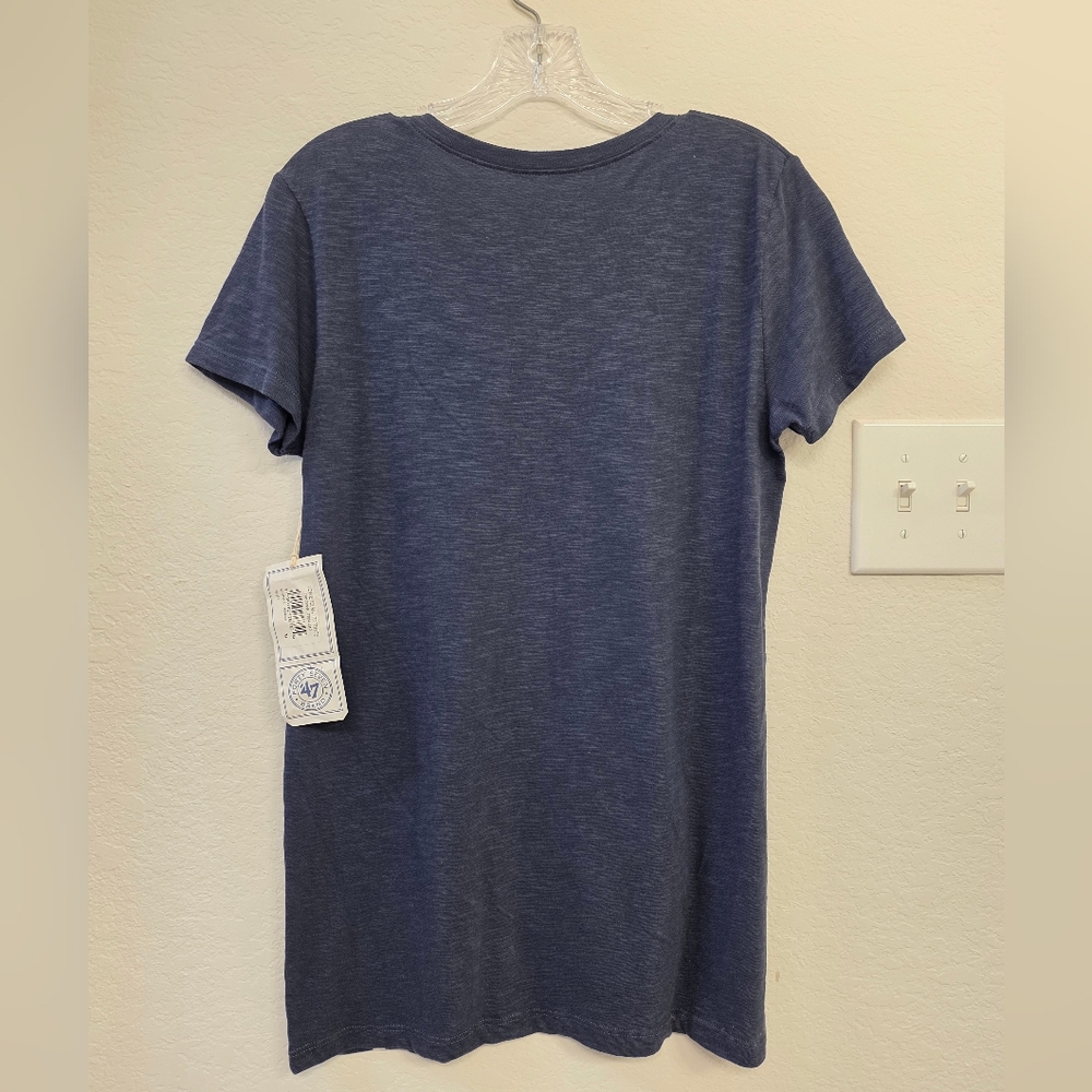 47 Brand NE Parriots Navy V Neck Tee with Red Patriots Logo XL - Picture 2 of 2